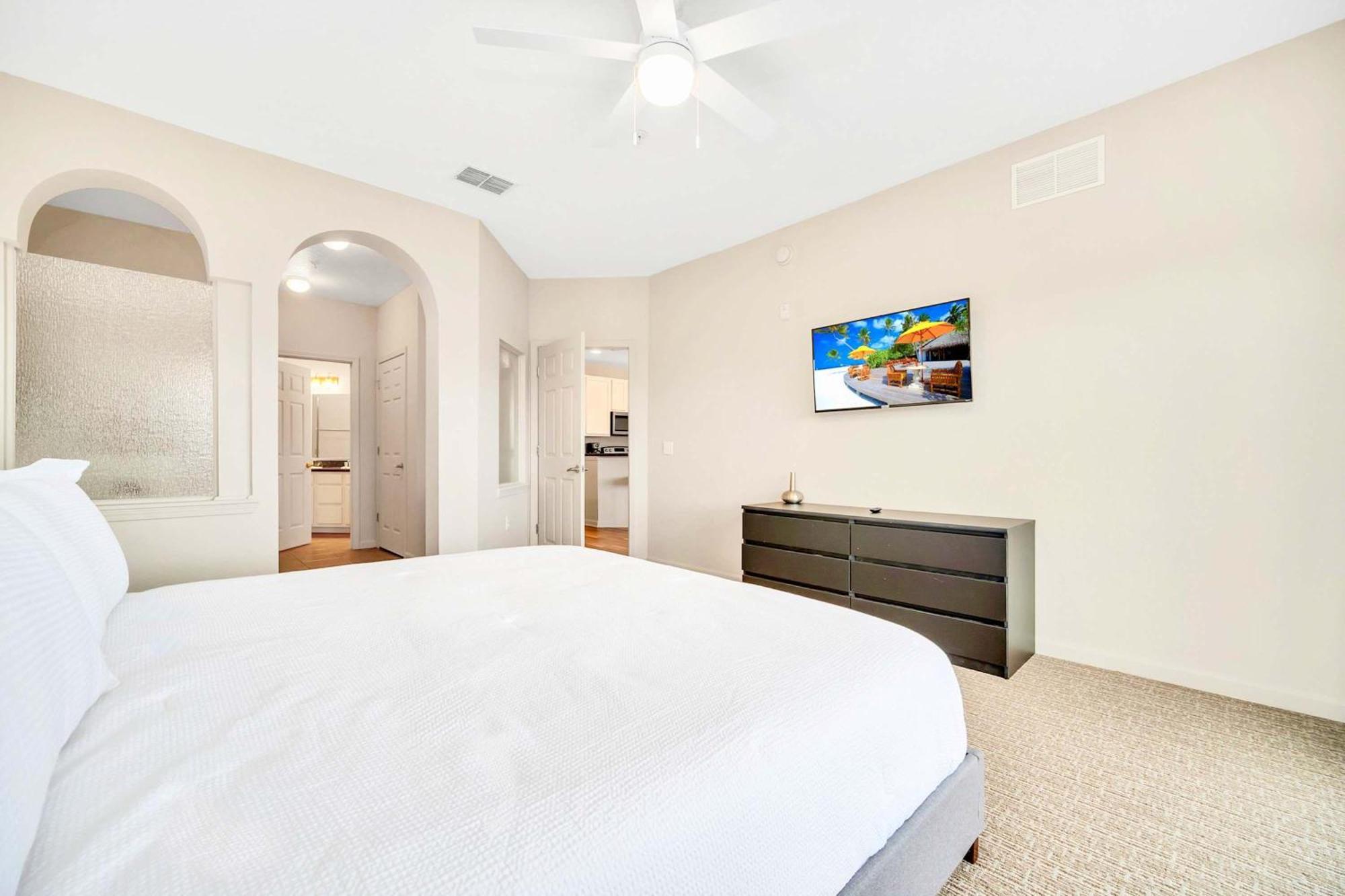 Bright & Modern 2Br Condo With Pool & Hot Tub, Near Disney! Орландо Екстер'єр фото